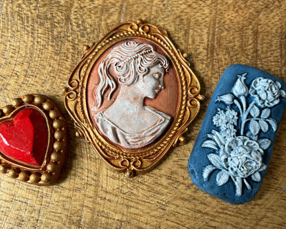 Cameo Mould by IOD Pickin' Boots Vintage